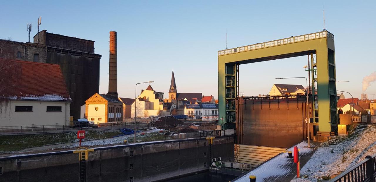 Zimmervermietung Zahn Baalberge エクステリア 写真