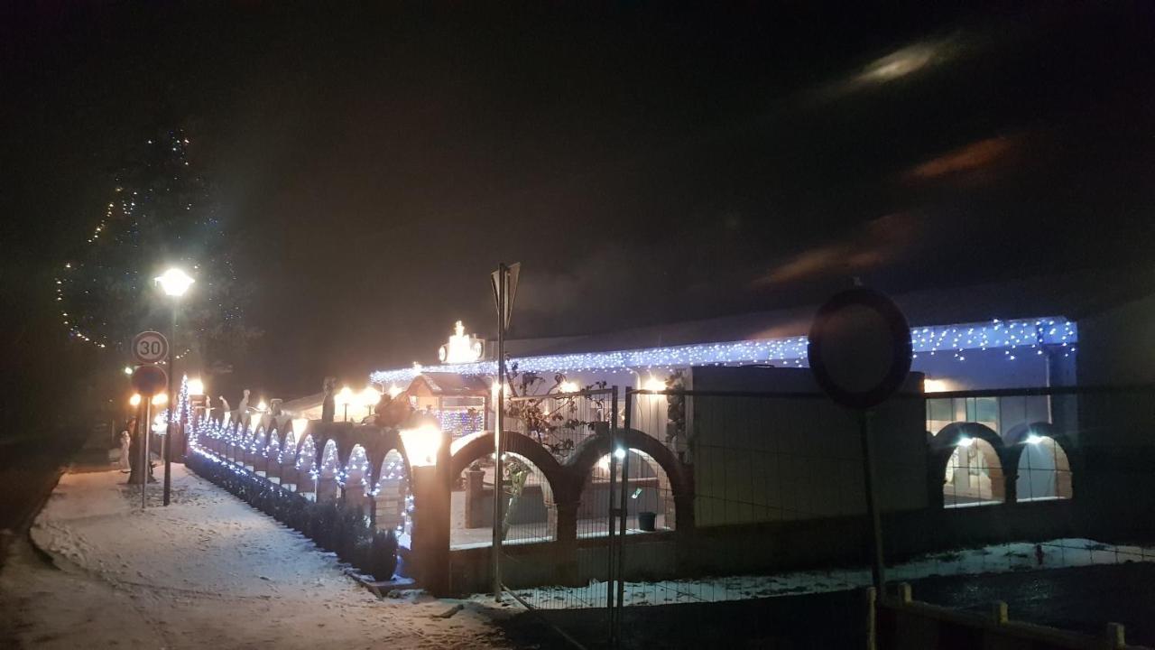 Zimmervermietung Zahn Baalberge エクステリア 写真